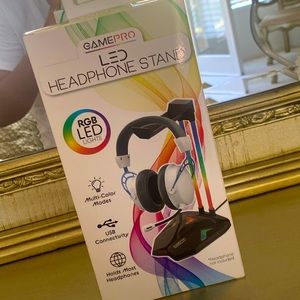 A headphone stand that changes colors so rgb it is 10 inches tall
